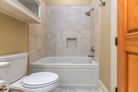 Bath - 123 Langdon Dr, Madison, MS 39110 photo 2 of 18