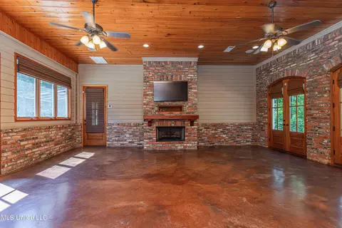 Living - 123 Langdon Dr, Madison, MS 39110 photo 15 of 15