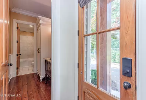 Entry Way - 123 Langdon Dr, Madison, MS 39110 photo 3 of 8