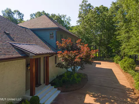 Exterior - 123 Langdon Dr, Madison, MS 39110 photo 10 of 38