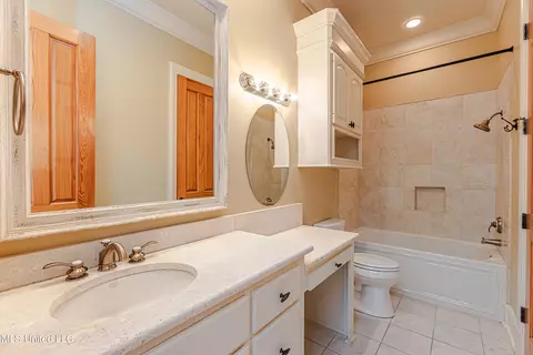 Bath - 123 Langdon Dr, Madison, MS 39110 photo 1 of 18