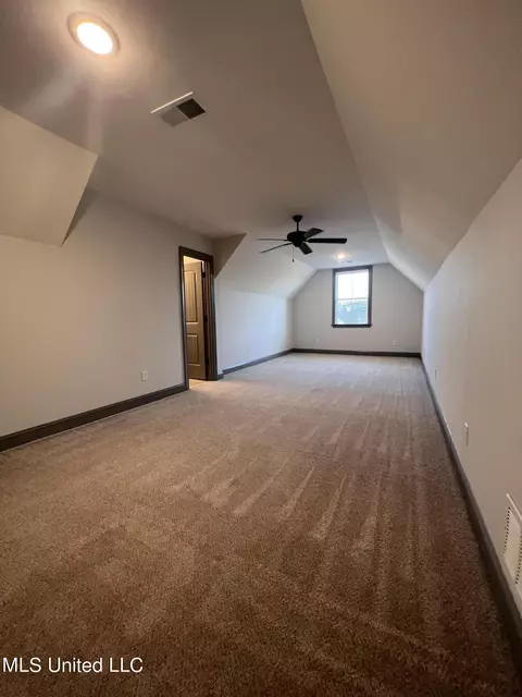 Bedroom - 3756 N Fossil Hill Dr, Hernando, MS 38632 photo 4 of 4