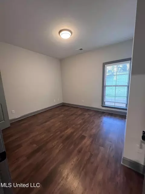 Bedroom - 3756 N Fossil Hill Dr, Hernando, MS 38632 photo 3 of 4