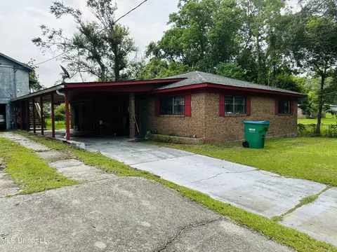 4518 Bowen St, Moss Point, MS 39563 photo 2