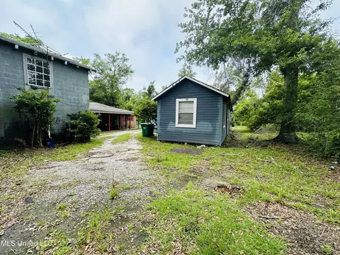 4518 Bowen St, Moss Point, MS 39563 photo 6