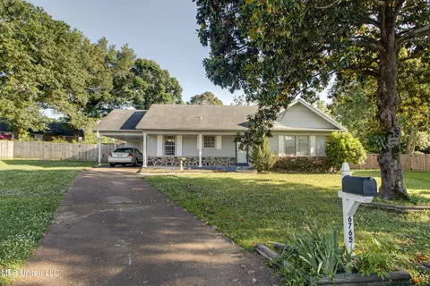6765 Dunbarton Cv, Horn Lake, MS 38637