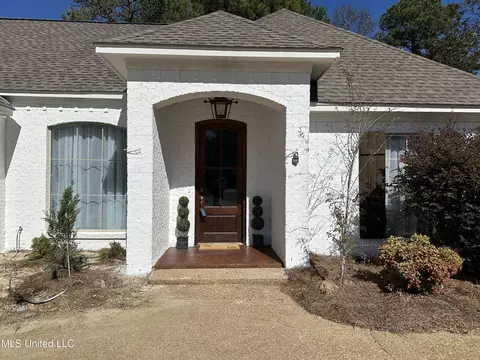 121 Devlin Dr, Madison, MS 39110