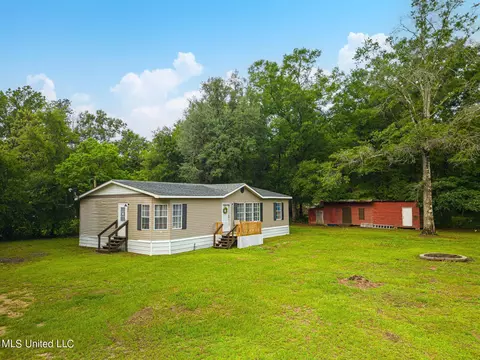 124 Honeysuckle Ln, Lucedale, MS 39452 photo 3