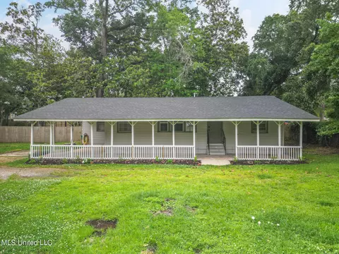1718 Magnolia St, Gulfport, MS 39507