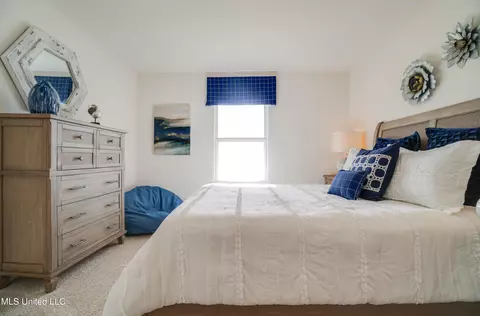 Bedroom - 17911 Tingle Dr, Gulfport, MS 39503 photo 4 of 6