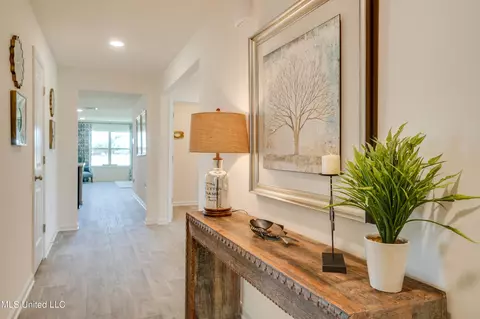 Entry Way - 17911 Tingle Dr, Gulfport, MS 39503 photo 1 of 1