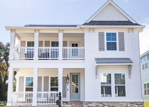 307 Glenrose Ave #1032, Ocean Springs, MS 39564