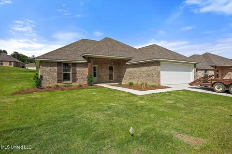 Exterior - 257 Chartleigh Cir, Canton, MS 39046 photo 2 of 3
