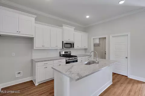 Kitchen - 257 Chartleigh Cir, Canton, MS 39046 photo 2 of 2