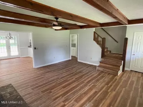 Living - 216 Westover Drive Dr, Forest, MS 39074 photo 2 of 4