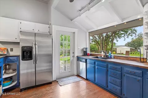 229 Pine St, Long Beach, MS 39560 photo 5