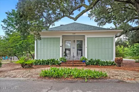 229 Pine St, Long Beach, MS 39560