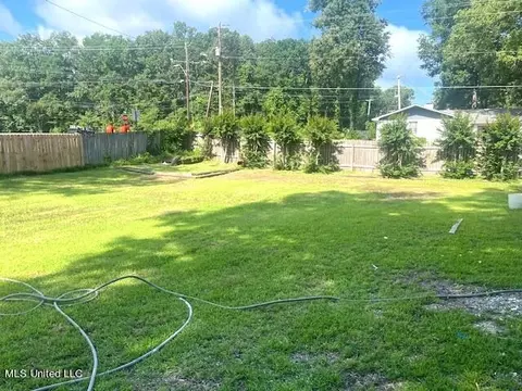 Exterior - 803 Normandy Dr, Clinton, MS 39056 photo 3 of 3