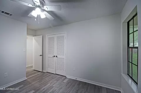Bedroom - 105 Summit Dr, Madison, MS 39110 photo 6 of 7