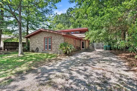 3316 Seabass Rd, Gautier, MS 39553