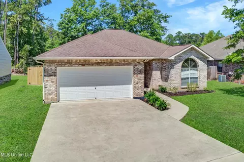 8423 Kaleki Way, Diamondhead, MS 39525