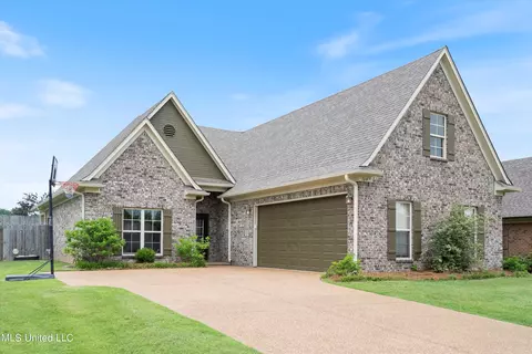 1647 Robertson Way, Hernando, MS 38632