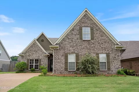 1647 Robertson Way, Hernando, MS 38632 photo 2