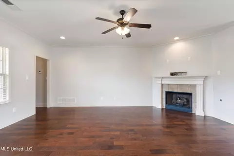 1647 Robertson Way, Hernando, MS 38632 photo 7
