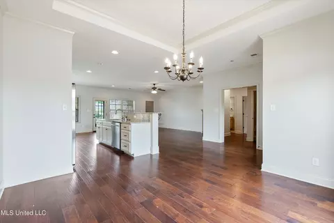 1647 Robertson Way, Hernando, MS 38632 photo 8