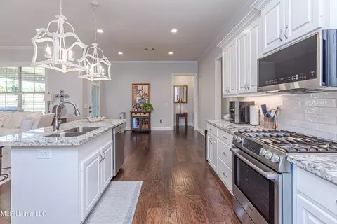 351 Emerald Way, Brandon, MS 39047 photo 7