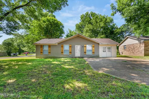 3455 Mayfair Dr, Horn Lake, MS 38637