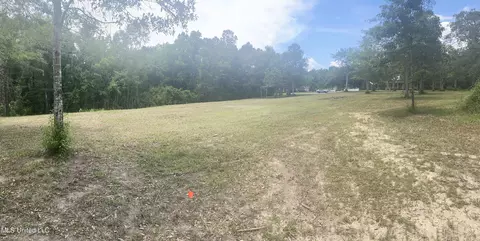 9011 Hannah Ln, Biloxi, MS 39532