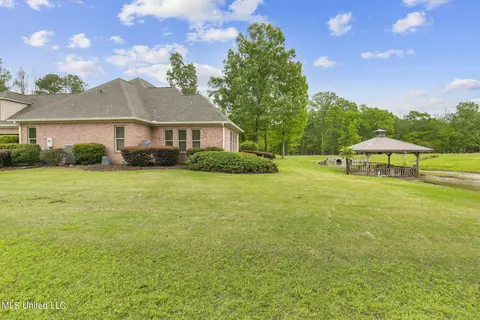 Exterior - 477 Wimbledon Dr, Brandon, MS 39047 photo 11 of 22