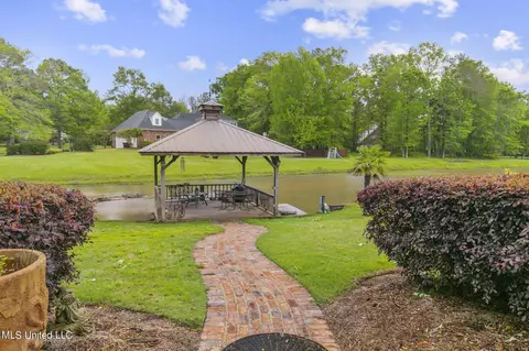 Exterior - 477 Wimbledon Dr, Brandon, MS 39047 photo 7 of 22
