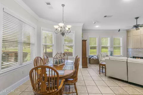 Dining - 477 Wimbledon Dr, Brandon, MS 39047 photo 2 of 3