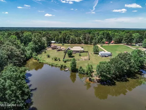 View/Area - 297 Ridgecrest Dr, Pope, MS 38658 photo 2 of 4