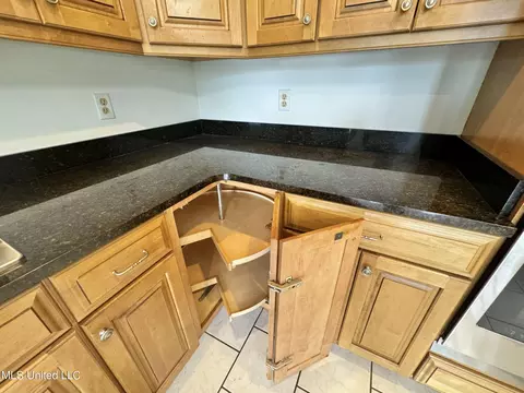 Kitchen - 297 Ridgecrest Dr, Pope, MS 38658 photo 11 of 13