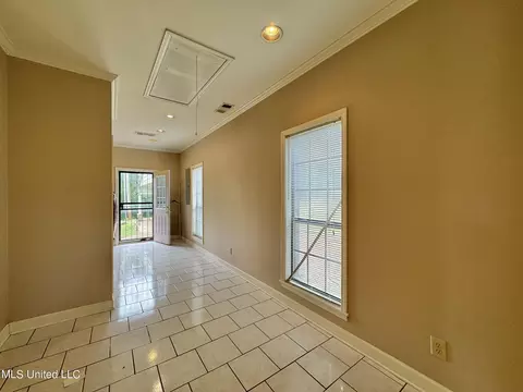 Entry Way - 297 Ridgecrest Dr, Pope, MS 38658 photo 6 of 15