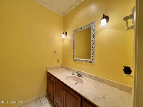 Bath - 297 Ridgecrest Dr, Pope, MS 38658 photo 11 of 13