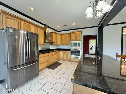 Kitchen - 297 Ridgecrest Dr, Pope, MS 38658 photo 5 of 13