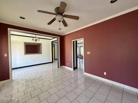 Living - 297 Ridgecrest Dr, Pope, MS 38658 photo 2 of 9