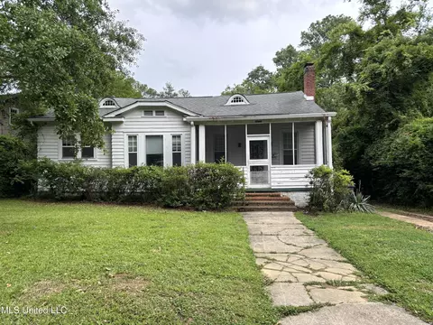 1037 Belhaven St, Jackson, MS 39202