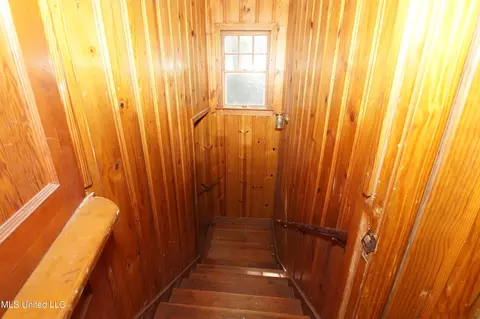 Entry Way - 1037 Belhaven St, Jackson, MS 39202 photo 1 of 1
