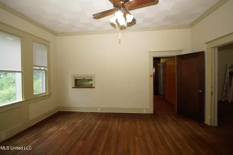 Bedroom - 1037 Belhaven St, Jackson, MS 39202 photo 1 of 5