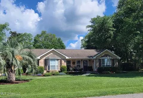 6642 Ahuli Pl, Diamondhead, MS 39525