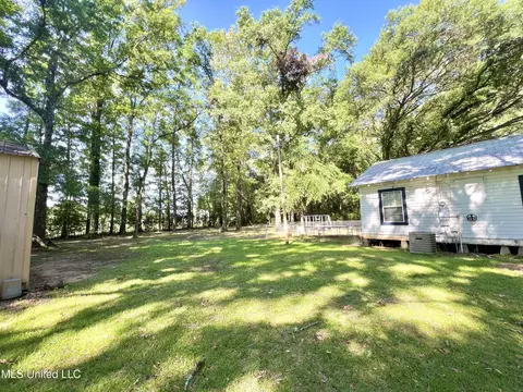 Exterior - 271 Barton Agricola Rd, Lucedale, MS 39452 photo 2 of 4