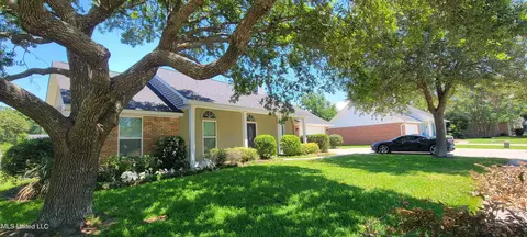 904 Marjorie St, Long Beach, MS 39560