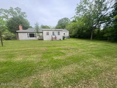Exterior - 1313 N Jackson St, Brookhaven, MS 39601 photo 4 of 4