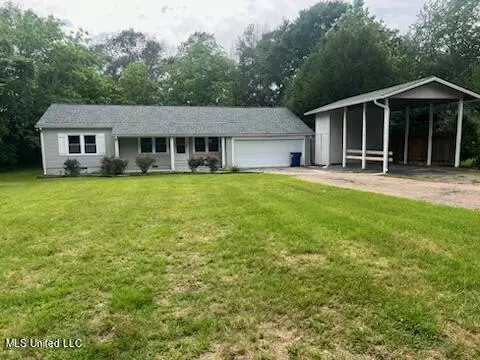 1313 N Jackson St, Brookhaven, MS 39601
