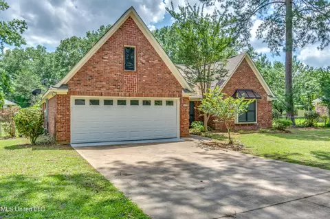 305 Thomas St, Richland, MS 39218
